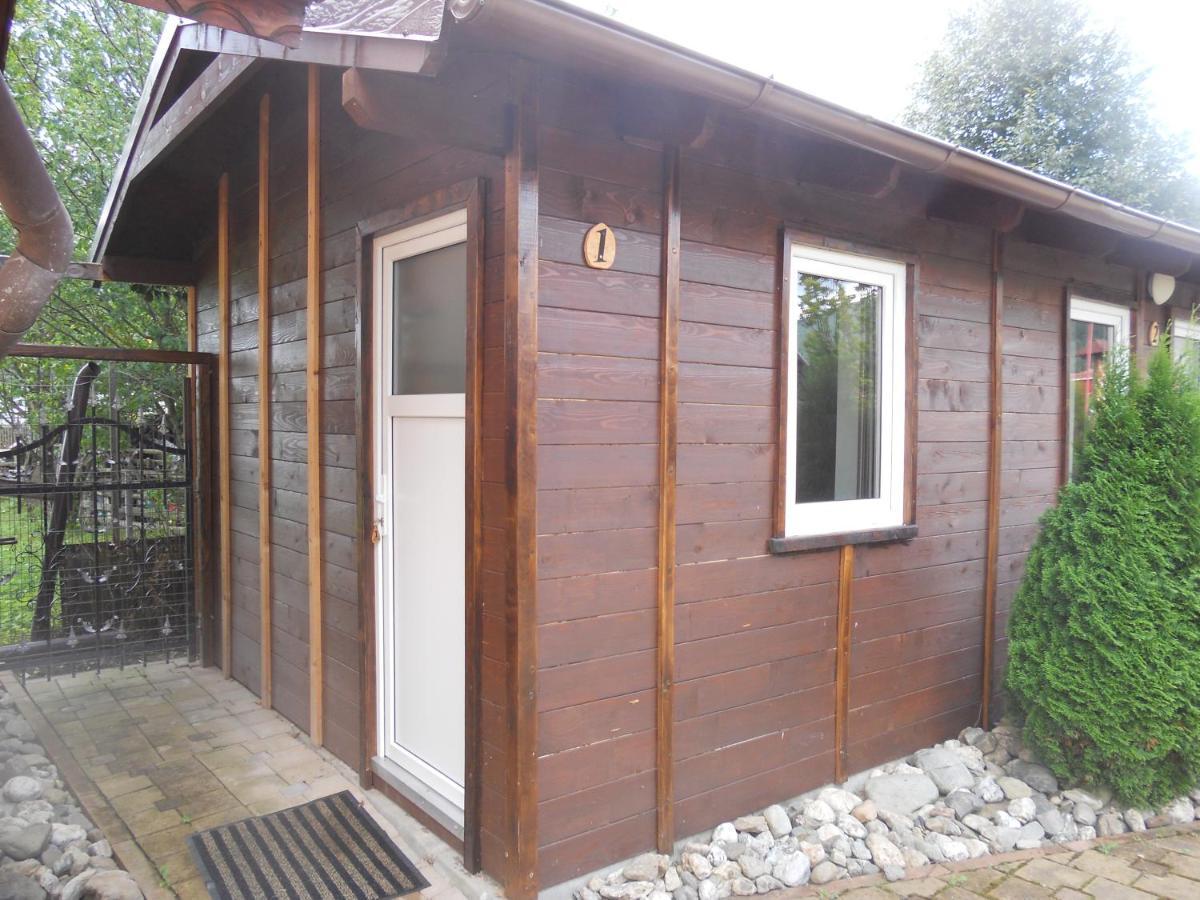 Pension, Camping & Biker Station Zur Deutschen Eiche Ciocanesti Exterior photo